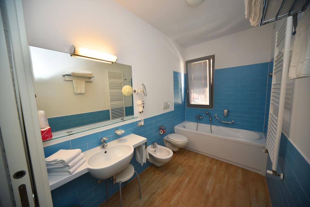 Sound Suite Hotel Riccione Luaran gambar